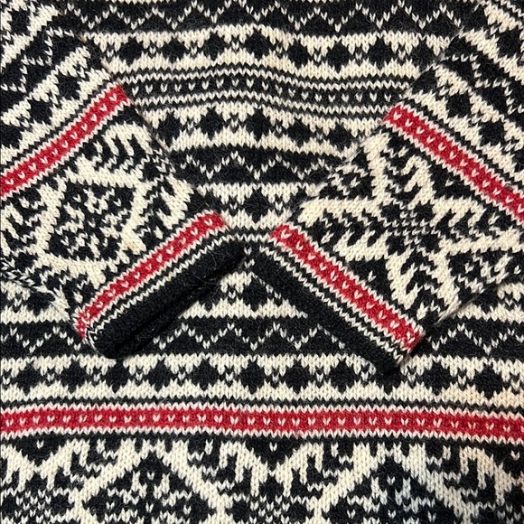 L.L. Bean Black and White Patterned women’s cardigan - Picture 7 of 7